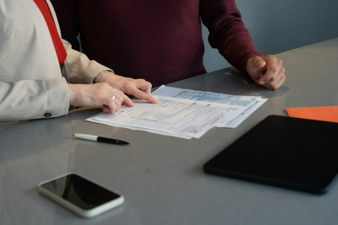 UAE Corporate Tax Services & Free-Zone Compliance Visual graphic detailing UAE Corporate Tax services, including registration, return filing, tax planning, small business relief, and free-zone (QFZP) guidance.